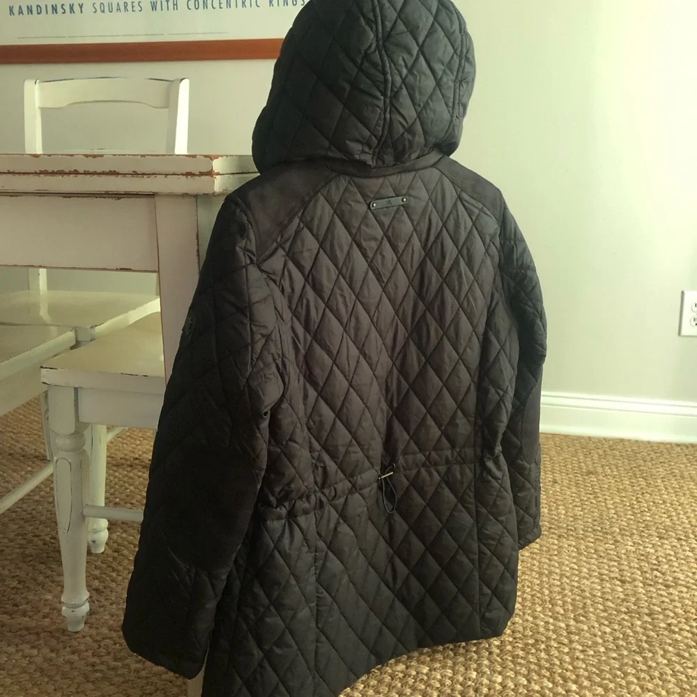New: Lauren Ralph Lauren Quilted Barn Jacket. Removable Hood. Size Med Petite